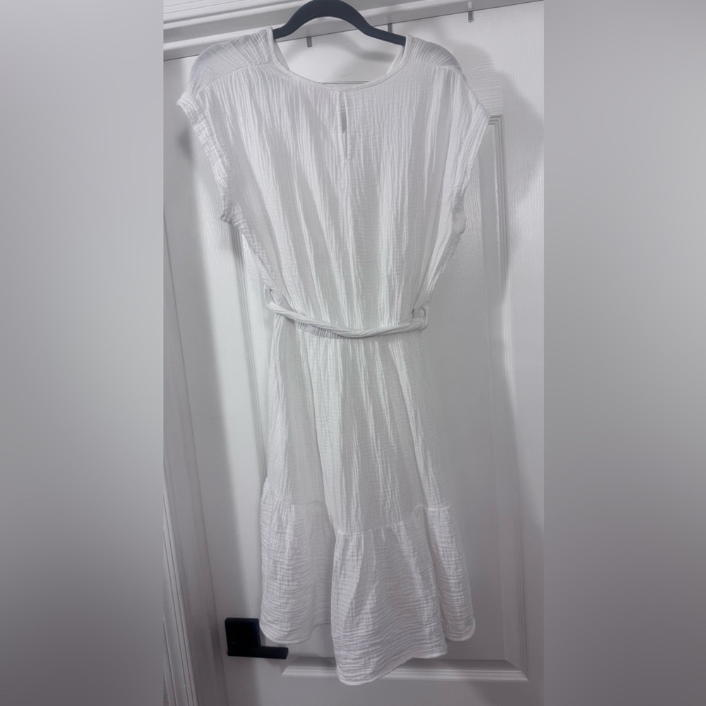 Magaschoni White V-Neck Dress - Picture 6 of 10